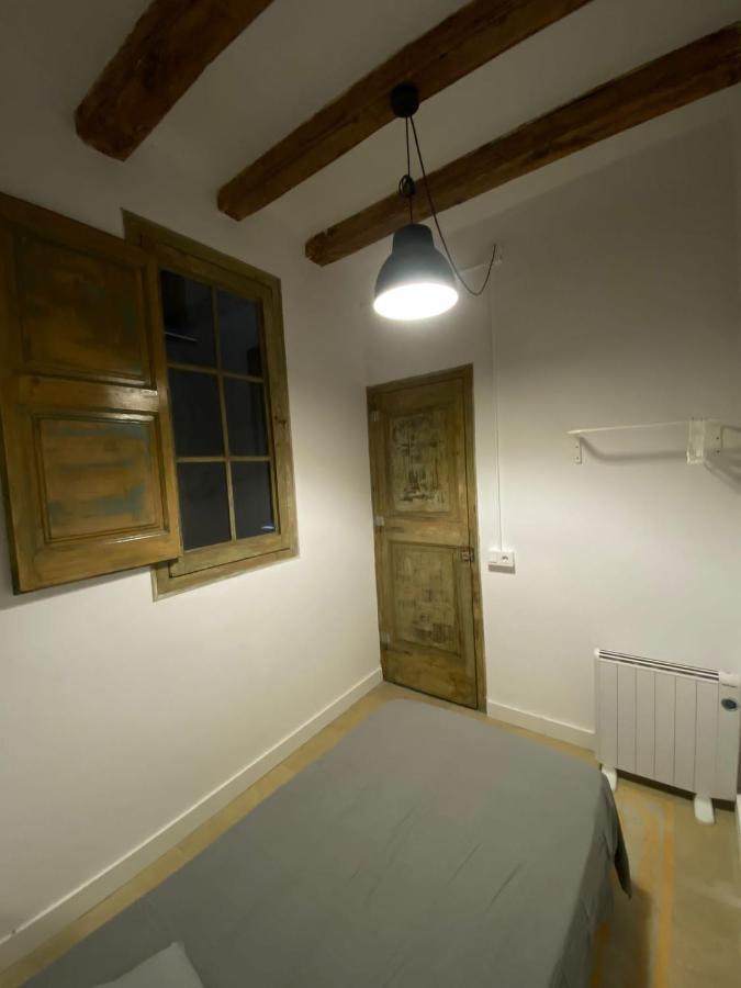 Spacious Modern Apartment In The Vibrant El Raval Barcelona Luaran gambar